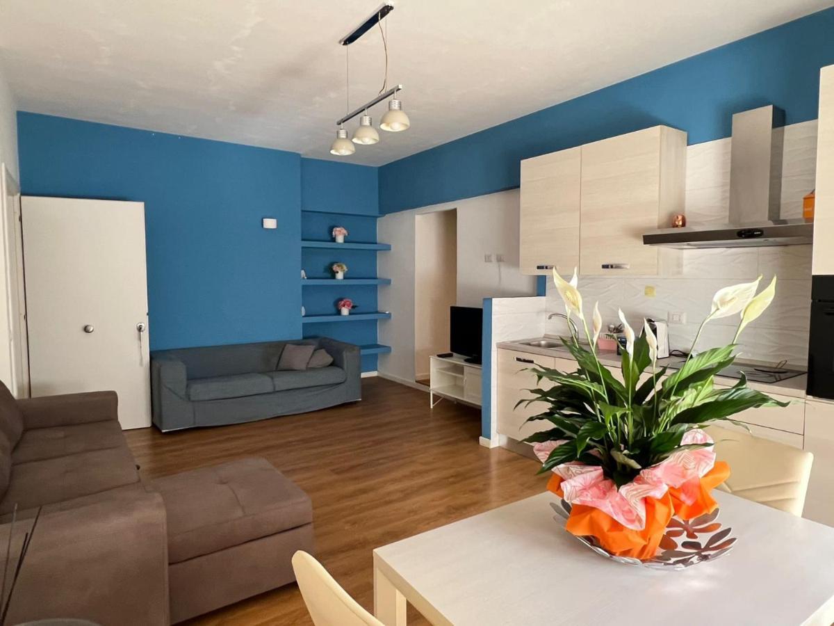 チビタベッキアCasa In Centroアパートメント エクステリア 写真